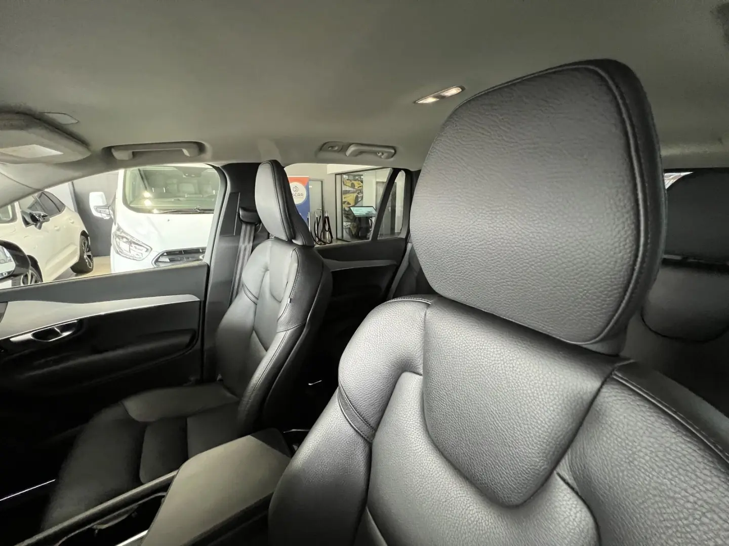XC90 T8 Core Recharge AWD BLIS AHK H/K WinterPkt