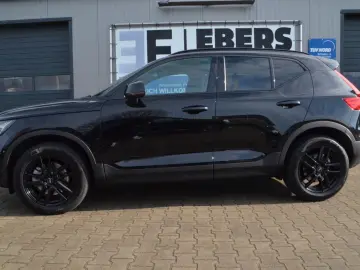 XC40 Plus Dark Black Edition ACC/360°/LED/SOUND