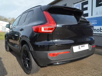 XC40 Plus Dark Black Edition ACC/360°/LED/SOUND
