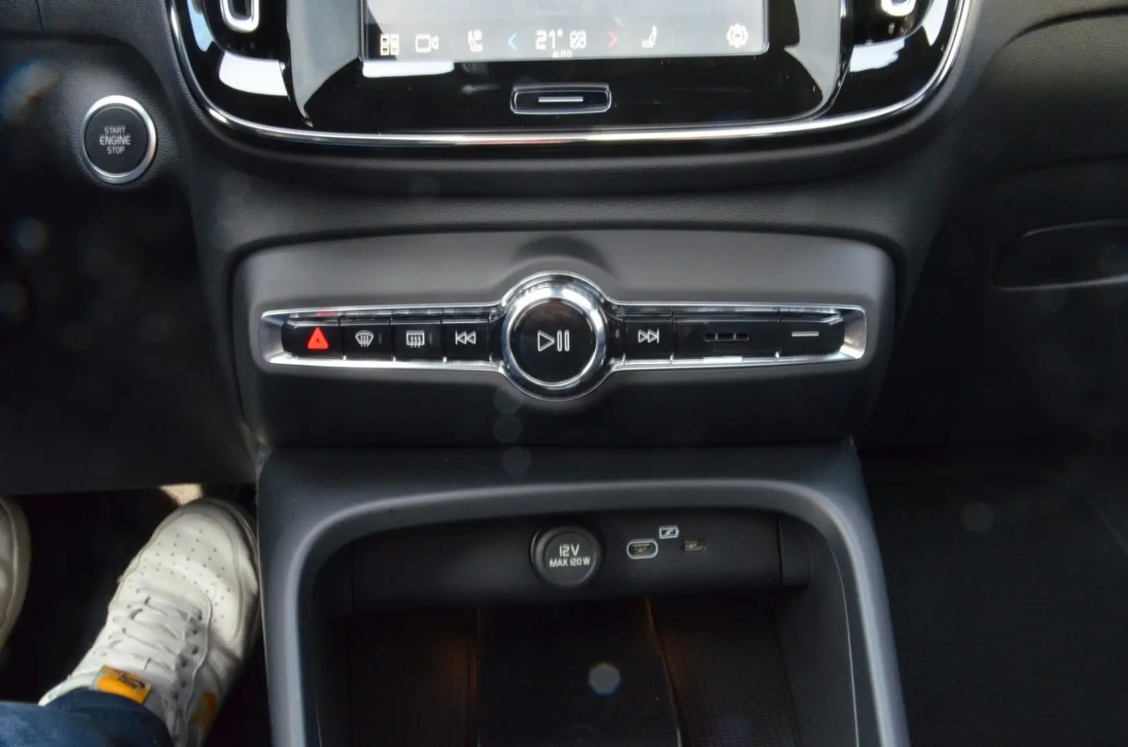 XC40 Plus Dark Black Edition ACC/360°/LED/SOUND