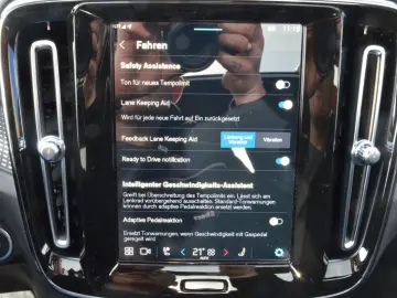 XC40 Plus Dark Black Edition ACC/360°/LED/SOUND