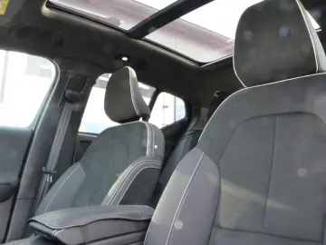 XC40 Plus Dark Black Edition ACC/360°/LED/SOUND