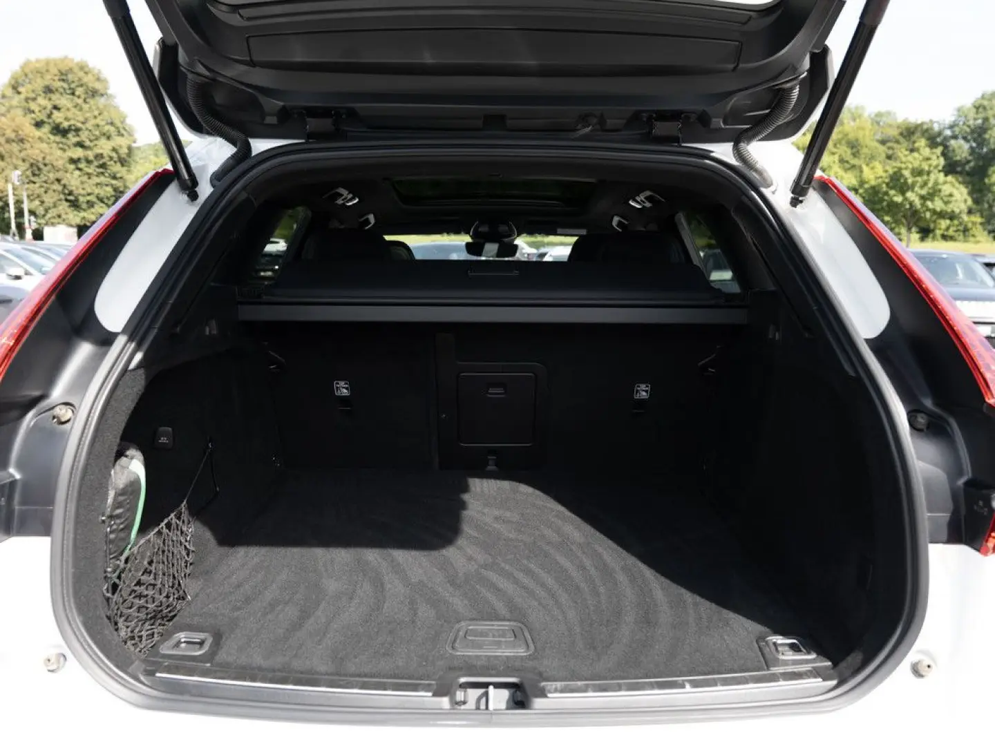 XC60 B4 AWD PDC SHZ KAMERA H/K NAVI LED PANO