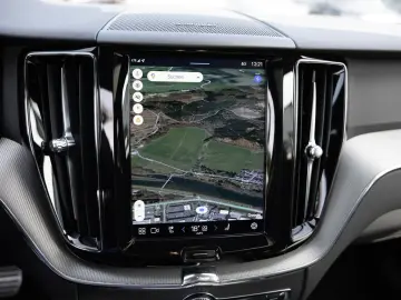 XC60 B4 AWD PDC SHZ KAMERA H/K NAVI LED PANO