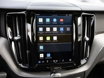 XC60 B4 AWD PDC SHZ KAMERA H/K NAVI LED PANO