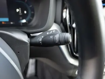 XC60 B4 AWD PDC SHZ KAMERA H/K NAVI LED PANO