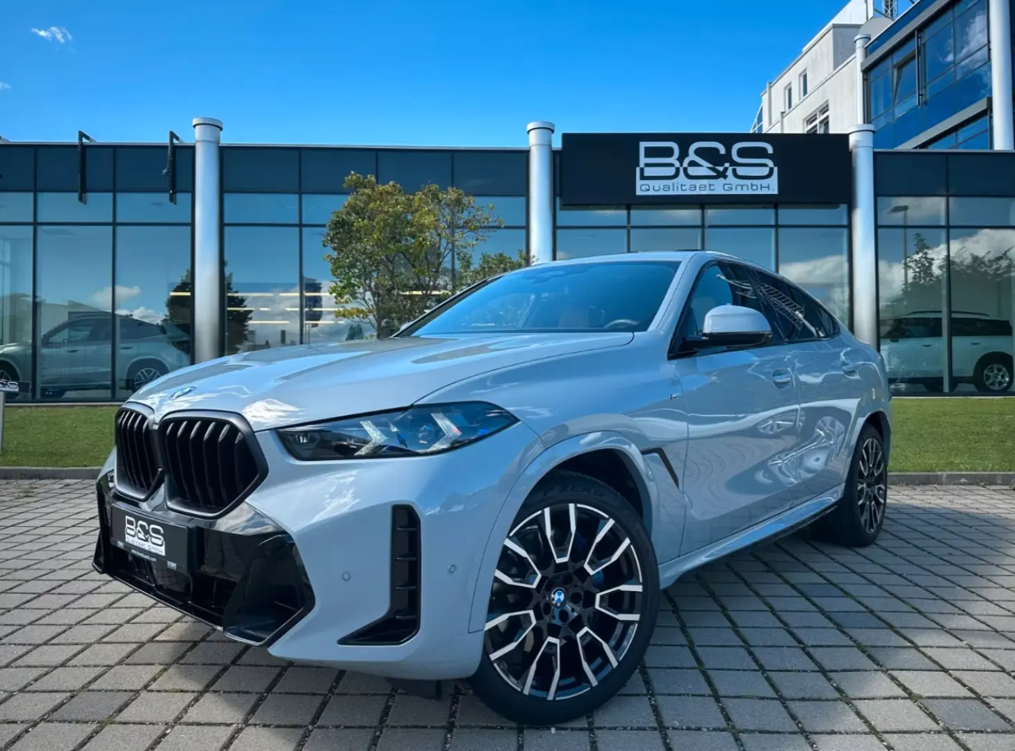 BMW X6 30d xDrive MSport ACC,HUD,PANO,LUFT,HARMAN