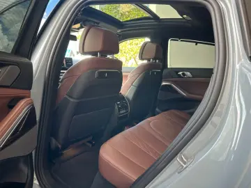 BMW X6 30d xDrive MSport ACC,HUD,PANO,LUFT,HARMAN