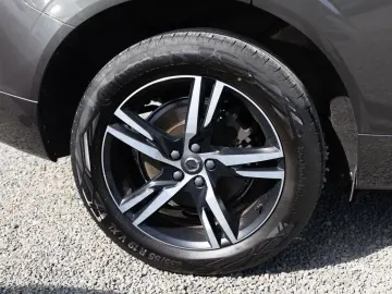 XC60 B4 AWD aus Erstbesitz KAMERA NAVI AHK LED