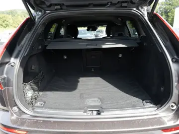 XC60 B4 AWD aus Erstbesitz KAMERA NAVI AHK LED