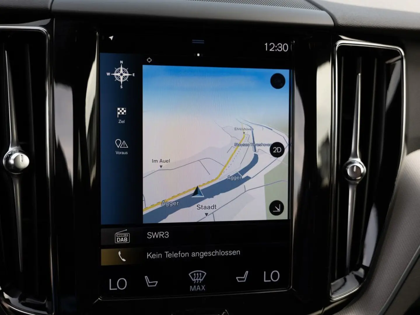 XC60 B4 AWD aus Erstbesitz KAMERA NAVI AHK LED
