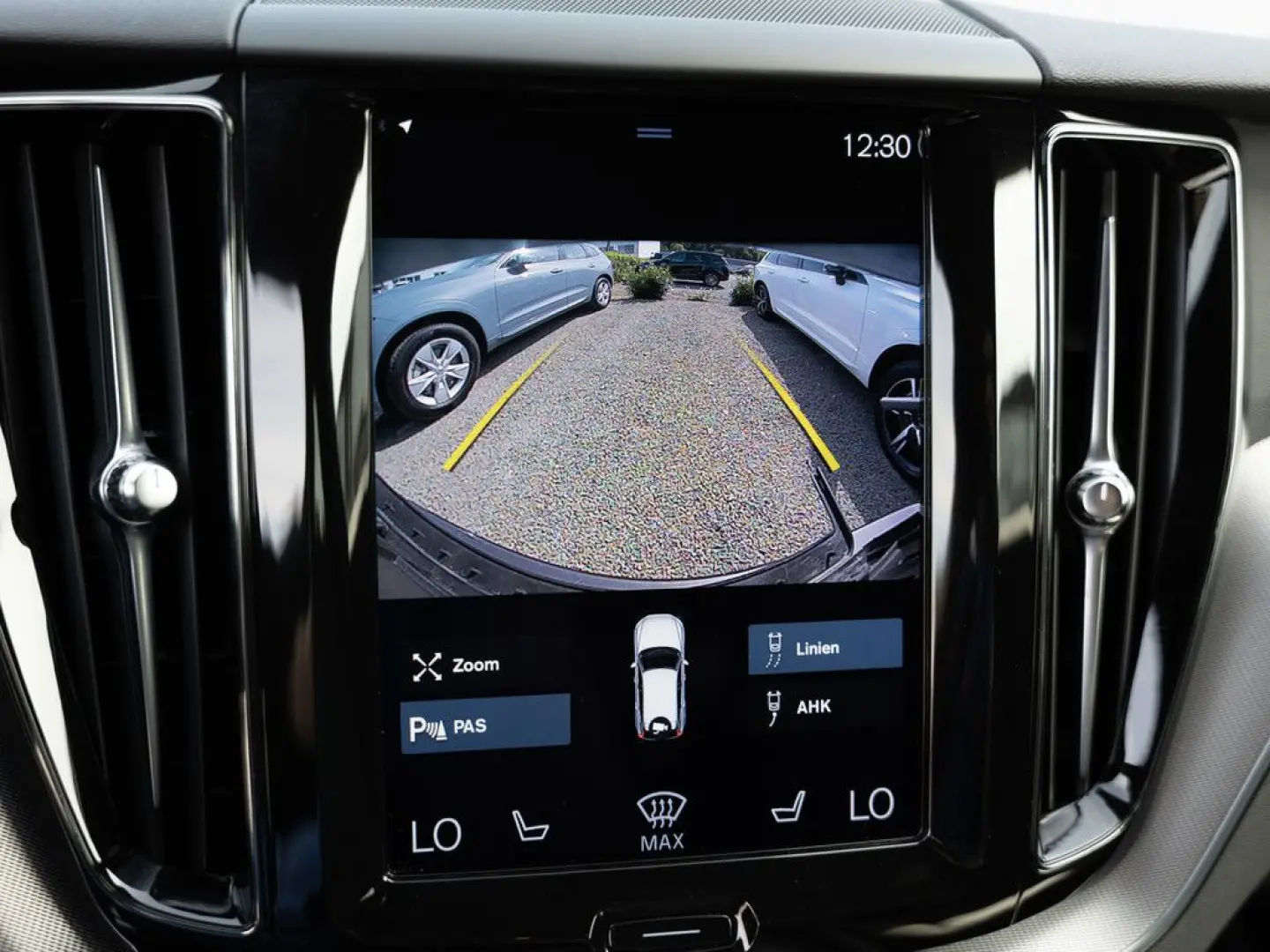 XC60 B4 AWD aus Erstbesitz KAMERA NAVI AHK LED