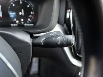 XC60 B4 AWD aus Erstbesitz KAMERA NAVI AHK LED