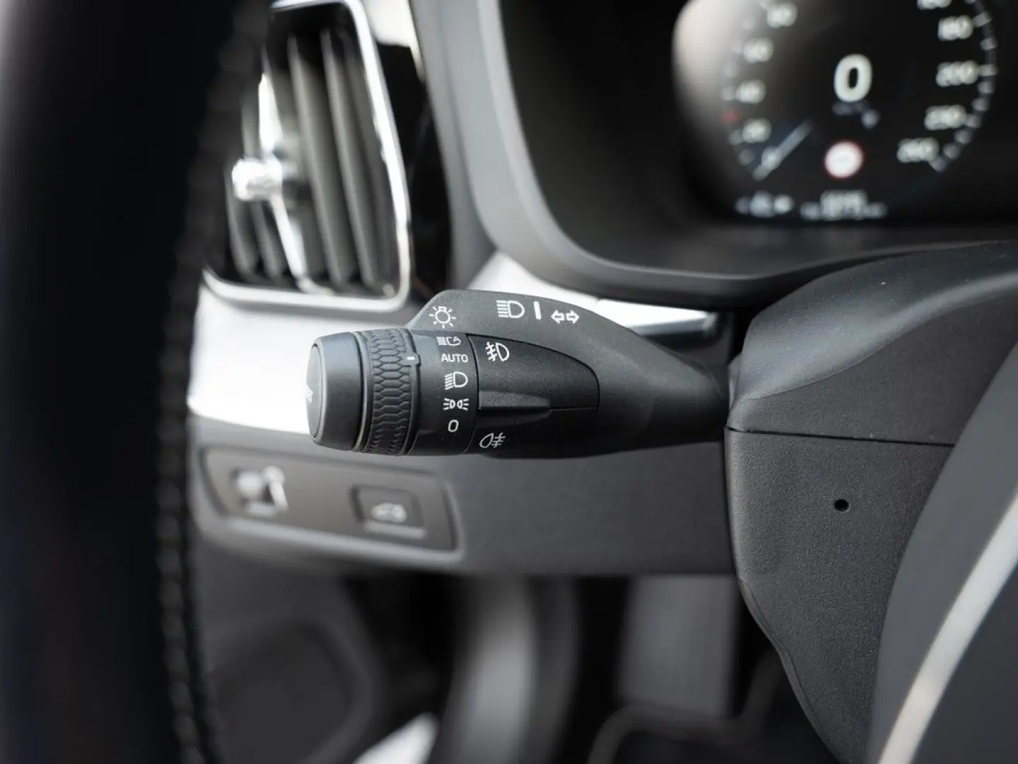 XC60 B4 AWD aus Erstbesitz KAMERA NAVI AHK LED