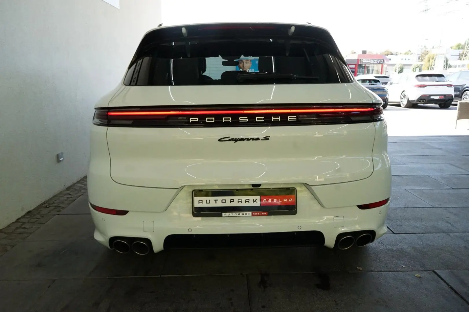 Cayenne S E-Hybrid/SportDesign/HD/PDCC/Mega-Spec