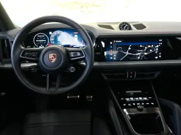 Cayenne S E-Hybrid/SportDesign/HD/PDCC/Mega-Spec