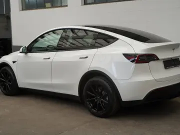 Model Y Long Range AWD *Mwst. ausweisbar*Matrix-