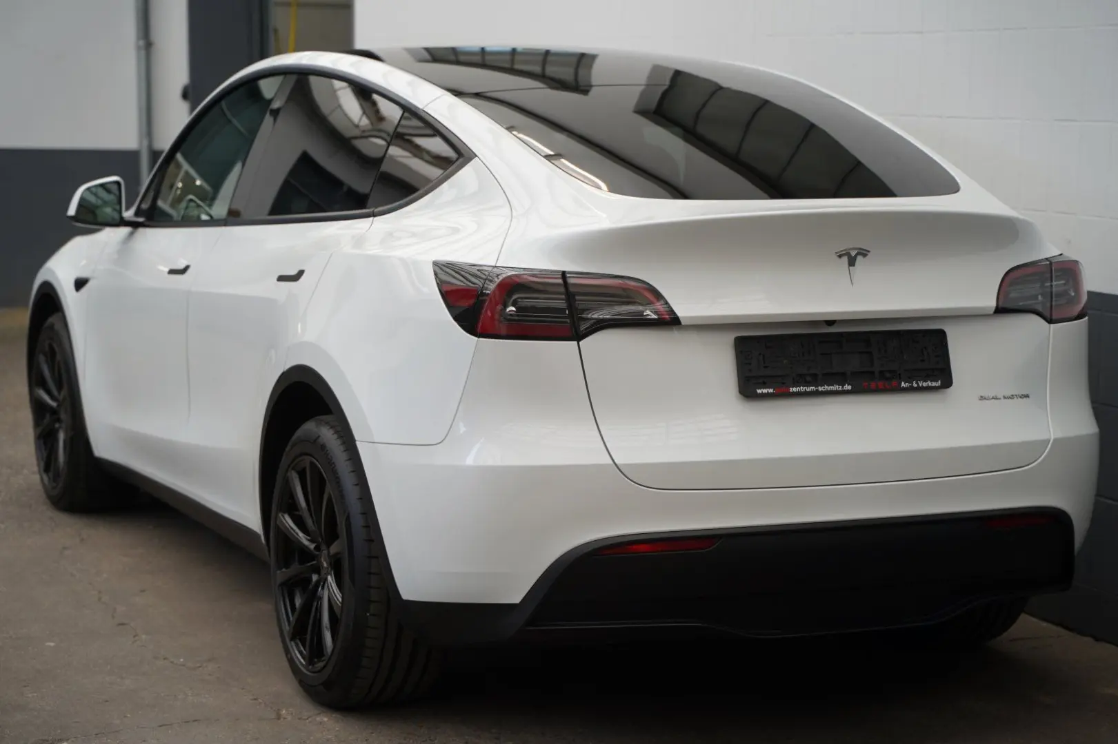 Model Y Long Range AWD *Mwst. ausweisbar*Matrix-