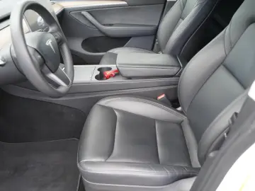 Model Y Long Range AWD *Mwst. ausweisbar*Matrix-