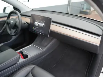 Model Y Long Range AWD *Mwst. ausweisbar*Matrix-