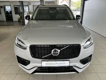 XC90 T8 Ultra Dark Recharge AWD FourC AHK 22Zoll