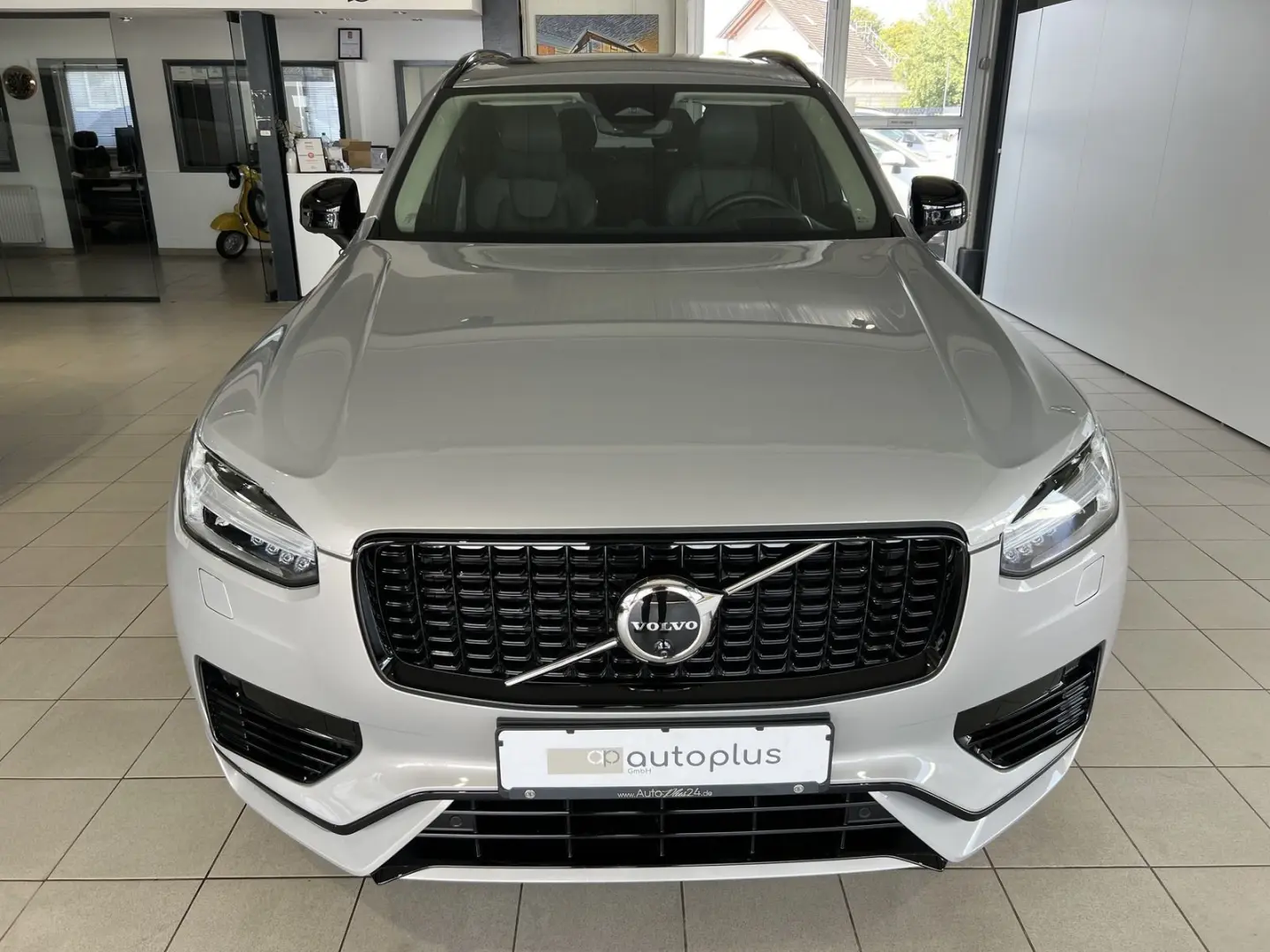 XC90 T8 Ultra Dark Recharge AWD FourC AHK 22Zoll