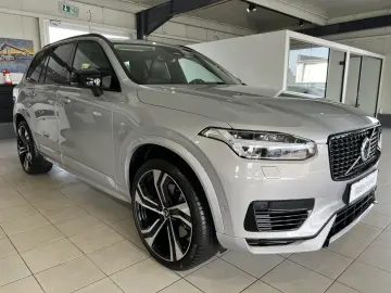 XC90 T8 Ultra Dark Recharge AWD FourC AHK 22Zoll