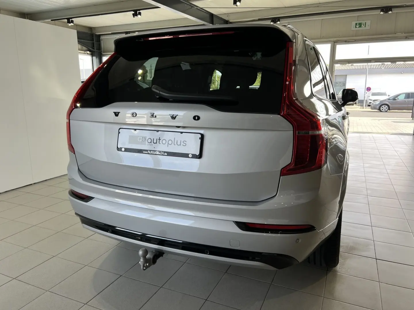 XC90 T8 Ultra Dark Recharge AWD FourC AHK 22Zoll