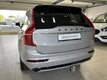 XC90 T8 Ultra Dark Recharge AWD FourC AHK 22Zoll