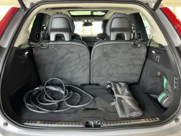 XC90 T8 Ultra Dark Recharge AWD FourC AHK 22Zoll