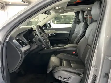 XC90 T8 Ultra Dark Recharge AWD FourC AHK 22Zoll