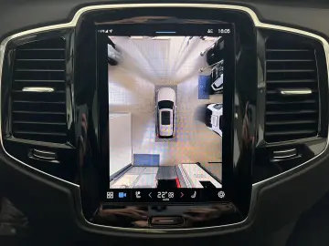 XC90 T8 Ultra Dark Recharge AWD FourC AHK 22Zoll