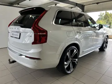 XC90 T8 Plus Bright Recharge AWD FourC AHK B&W