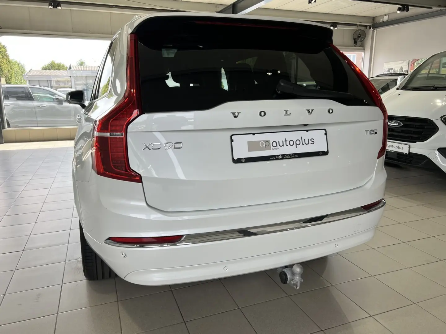 XC90 T8 Plus Bright Recharge AWD FourC AHK B&W