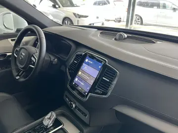 XC90 T8 Plus Bright Recharge AWD FourC AHK B&W
