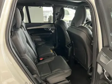 XC90 T8 Plus Bright Recharge AWD FourC AHK B&W