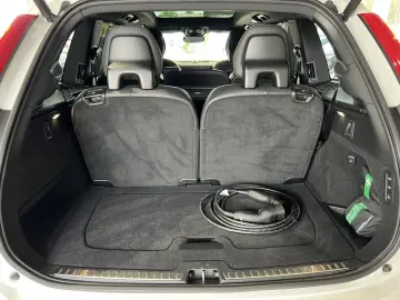 XC90 T8 Plus Bright Recharge AWD FourC AHK B&W