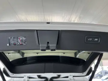 XC90 T8 Plus Bright Recharge AWD FourC AHK B&W