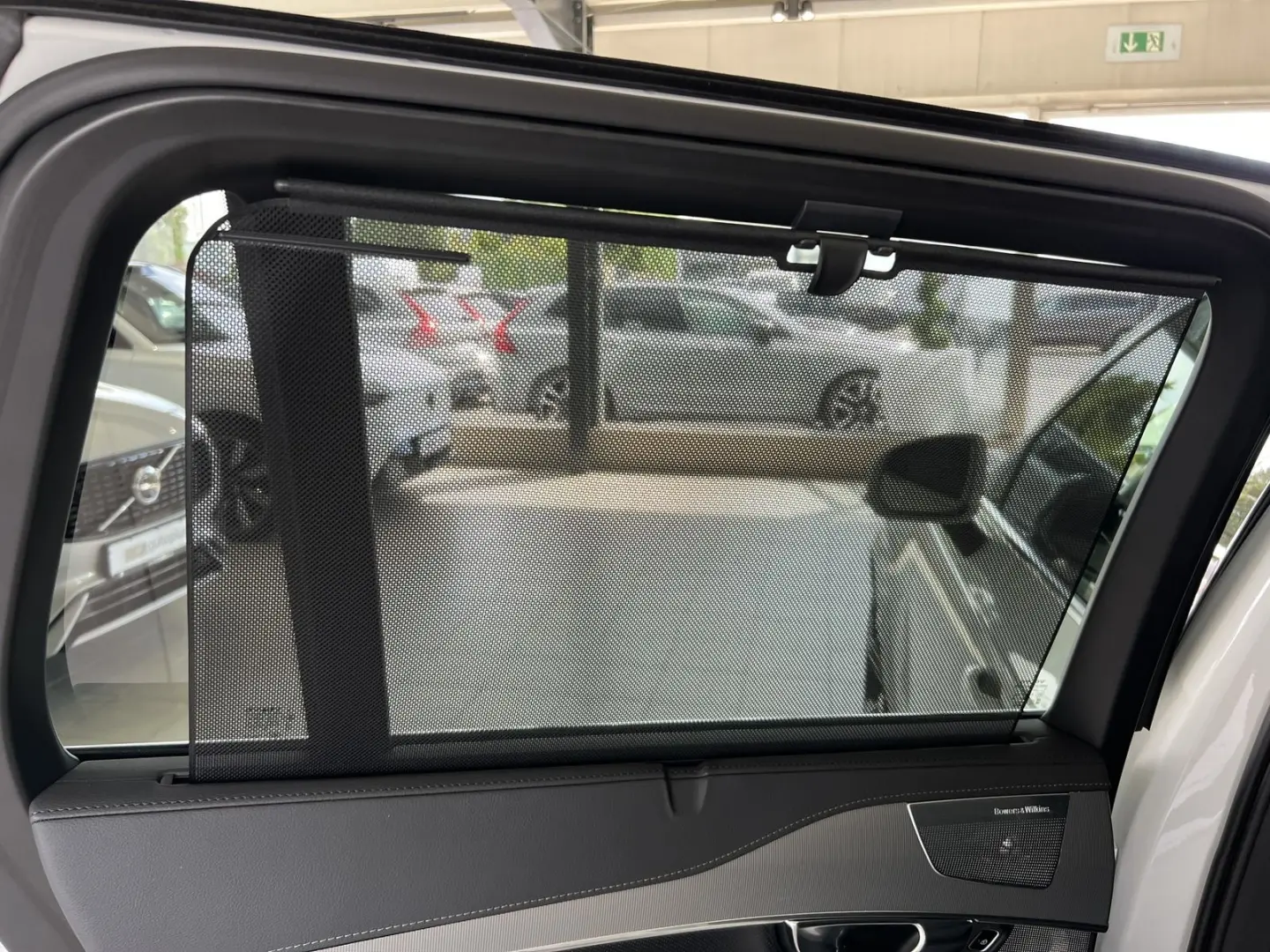 XC90 T8 Plus Bright Recharge AWD FourC AHK B&W