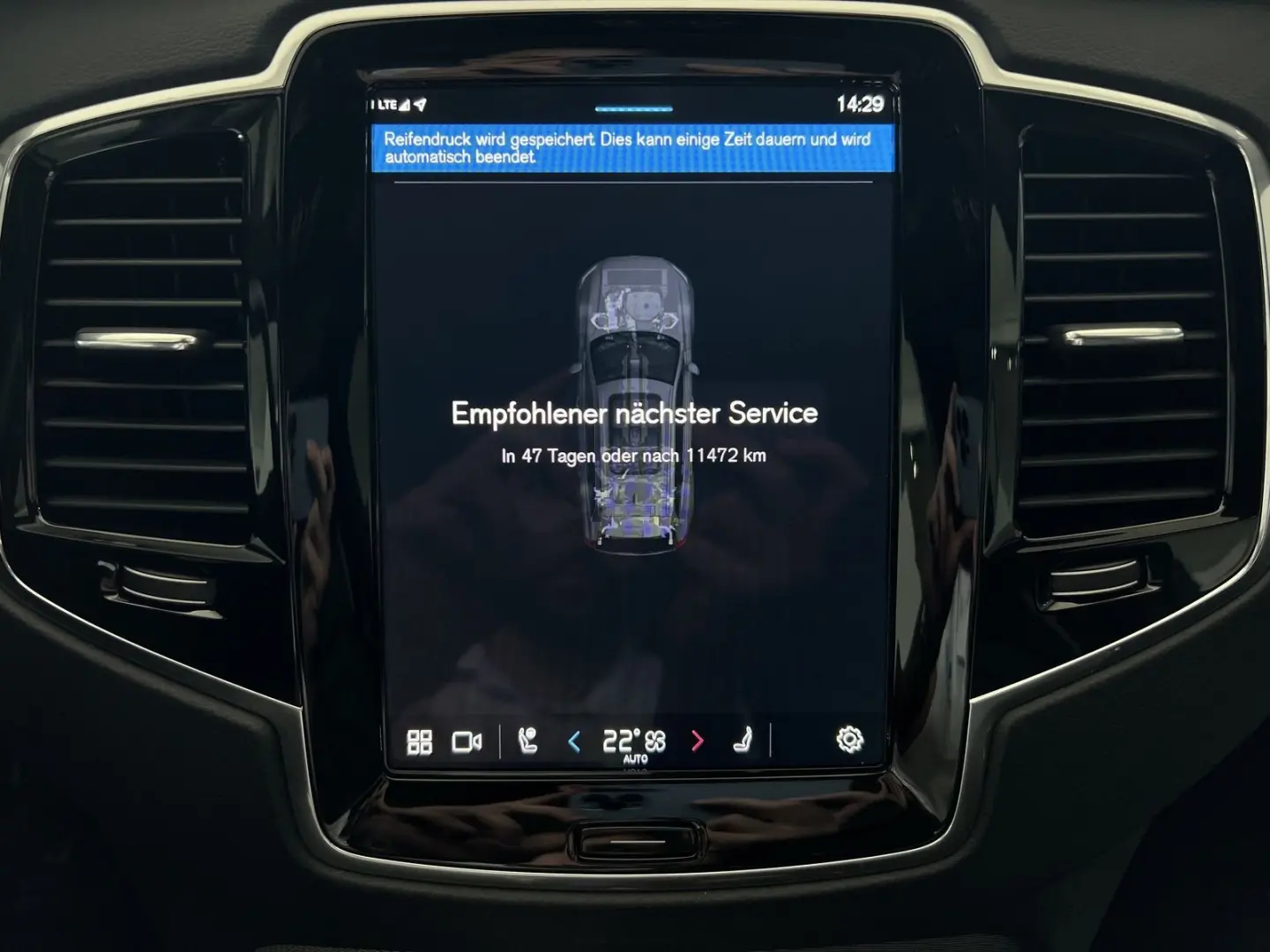 XC90 T8 Plus Bright Recharge AWD FourC AHK B&W