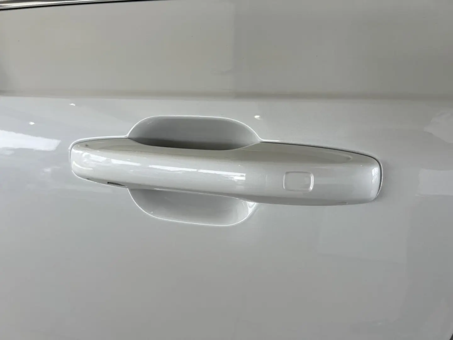 XC90 T8 Plus Bright Recharge AWD FourC AHK B&W