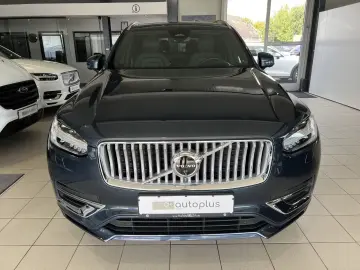 XC90 T8 Plus Bright Recharge AWD FourC AHK B&W