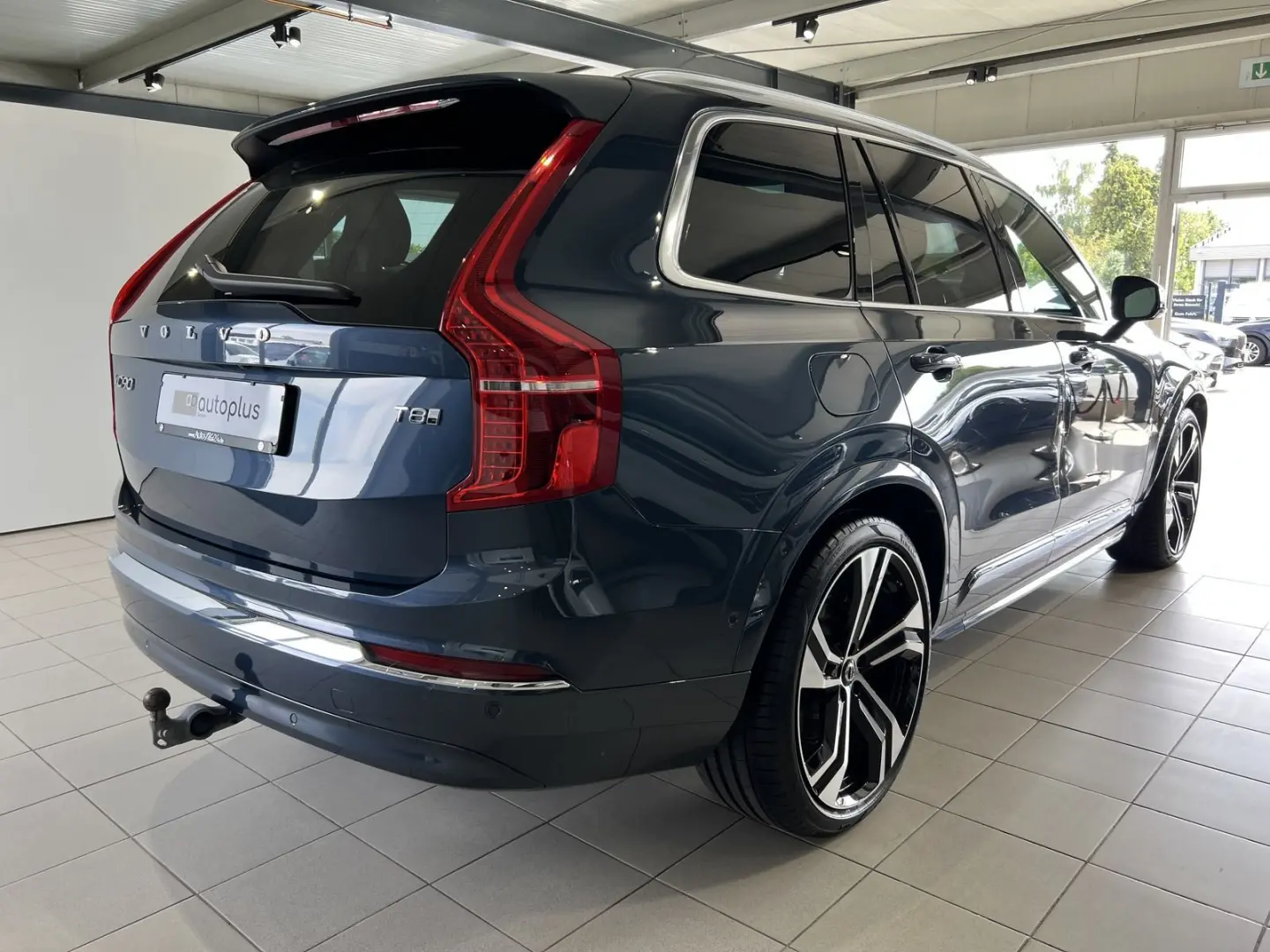 XC90 T8 Plus Bright Recharge AWD FourC AHK B&W