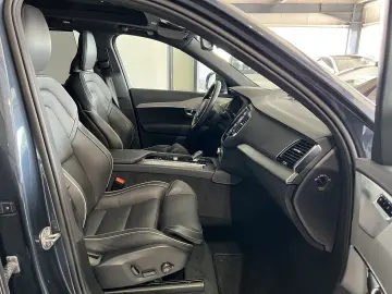 XC90 T8 Plus Bright Recharge AWD FourC AHK B&W