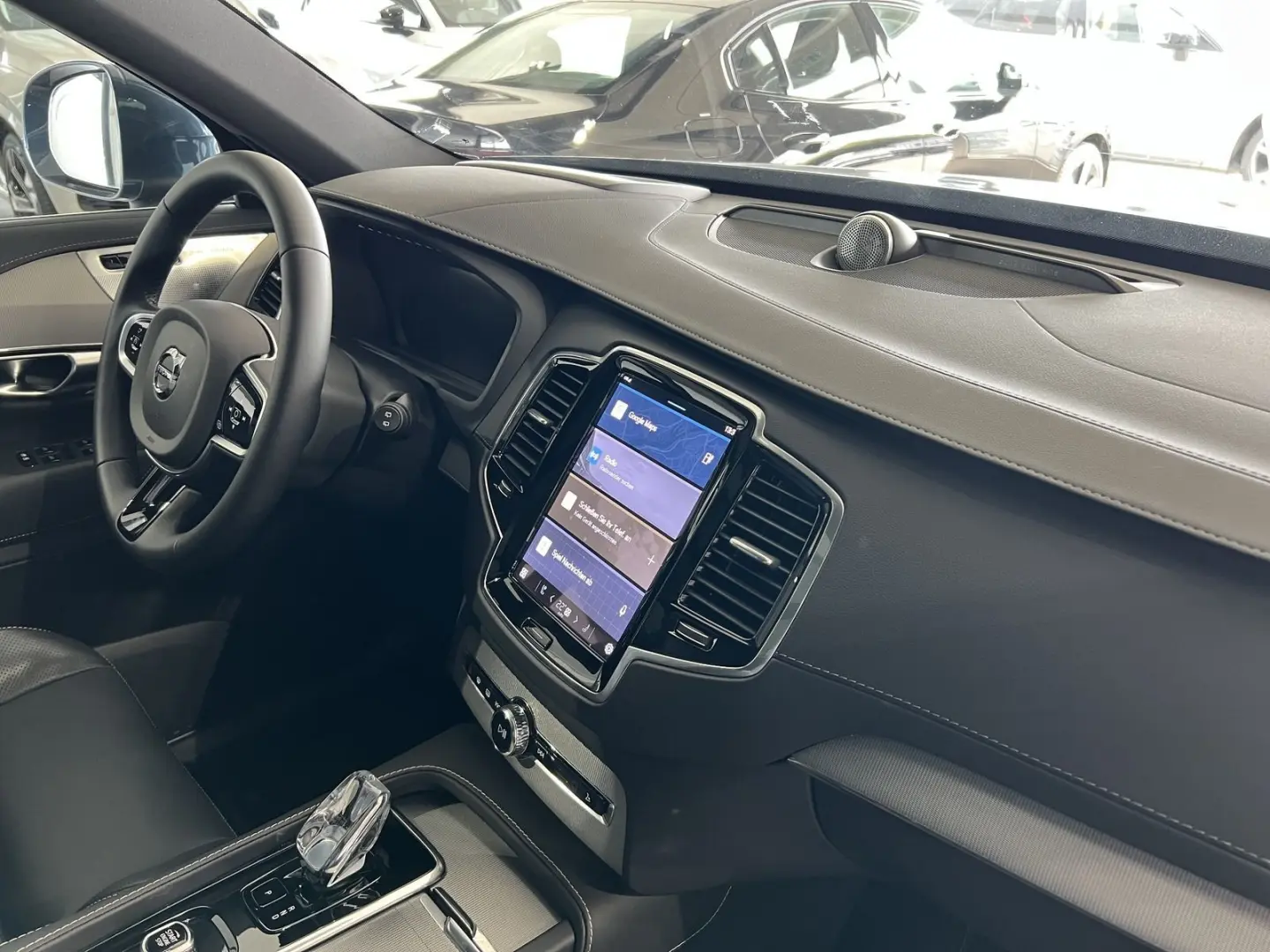 XC90 T8 Plus Bright Recharge AWD FourC AHK B&W