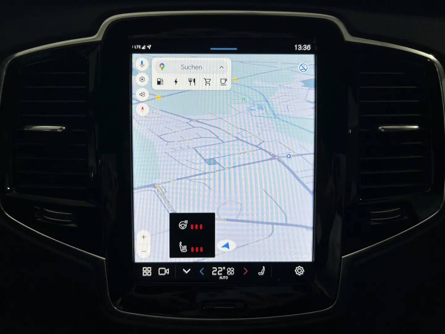 XC90 T8 Plus Bright Recharge AWD FourC AHK B&W