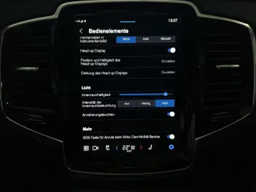 XC90 T8 Plus Bright Recharge AWD FourC AHK B&W