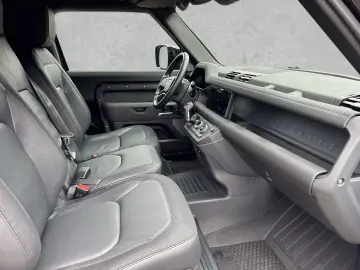 Defender 90 Hard Top D250 X-Dynamic SE ACC/AHK