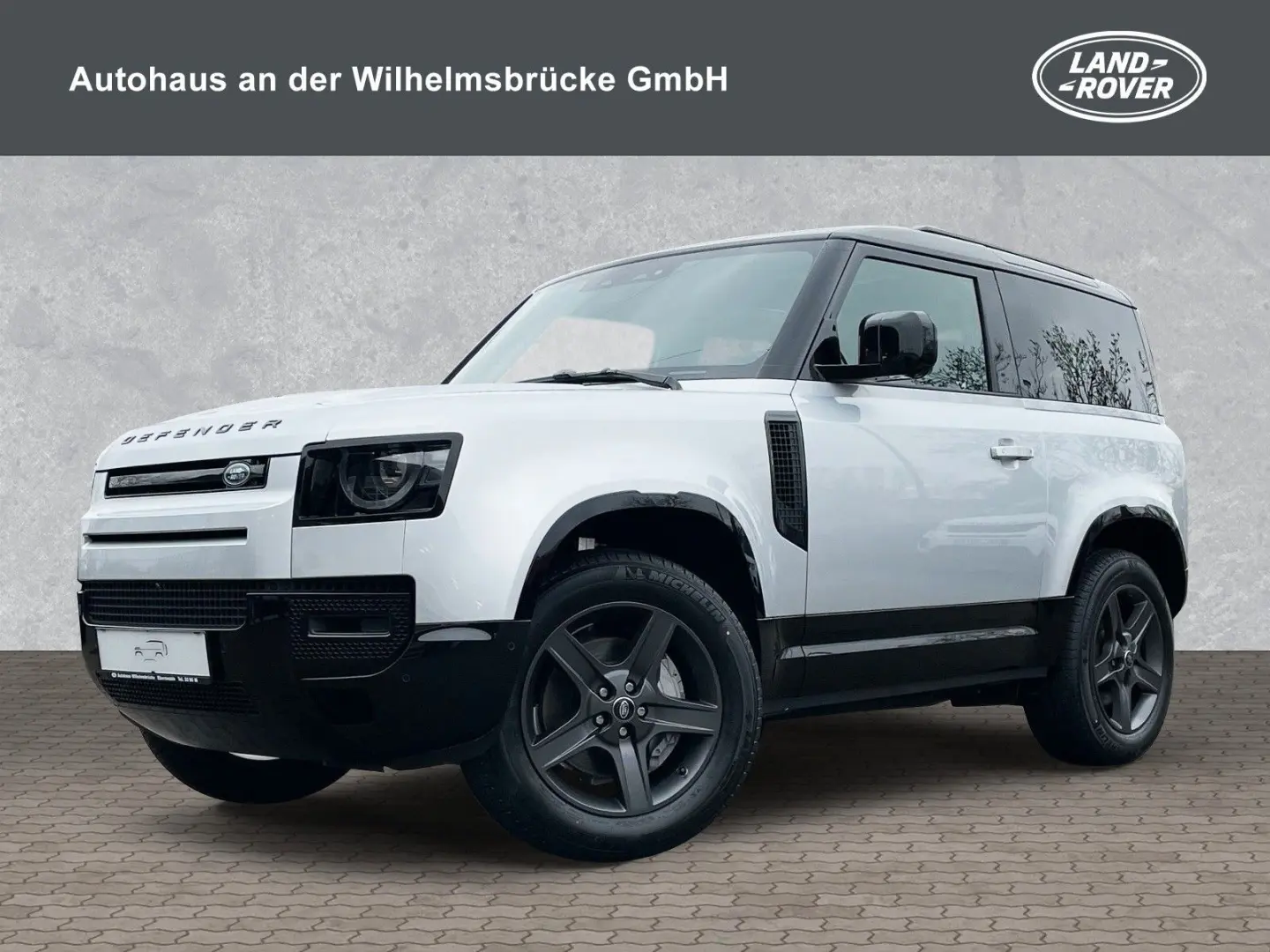 Defender 90 D300 X-Dynamic SE BLACK PACK/SHD/AHK