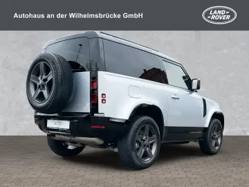Defender 90 D300 X-Dynamic SE BLACK PACK/SHD/AHK